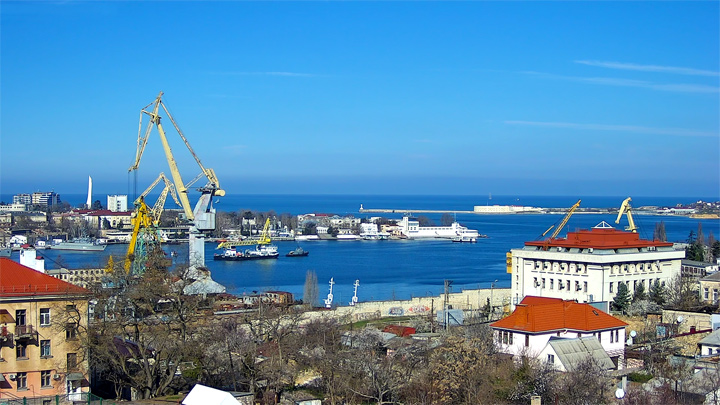 Онлайн веб-камера на Корабельной стороне Севастополя